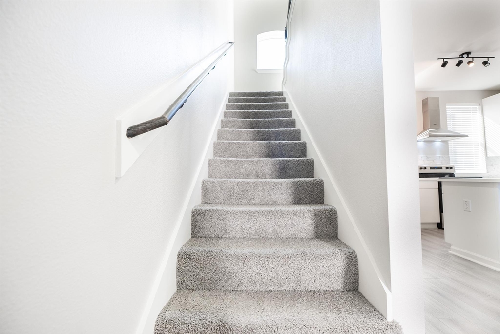 2519 Washington Street - Photo 10