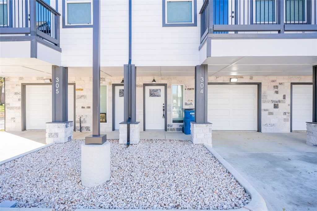 2519 Washington Street - Photo 1