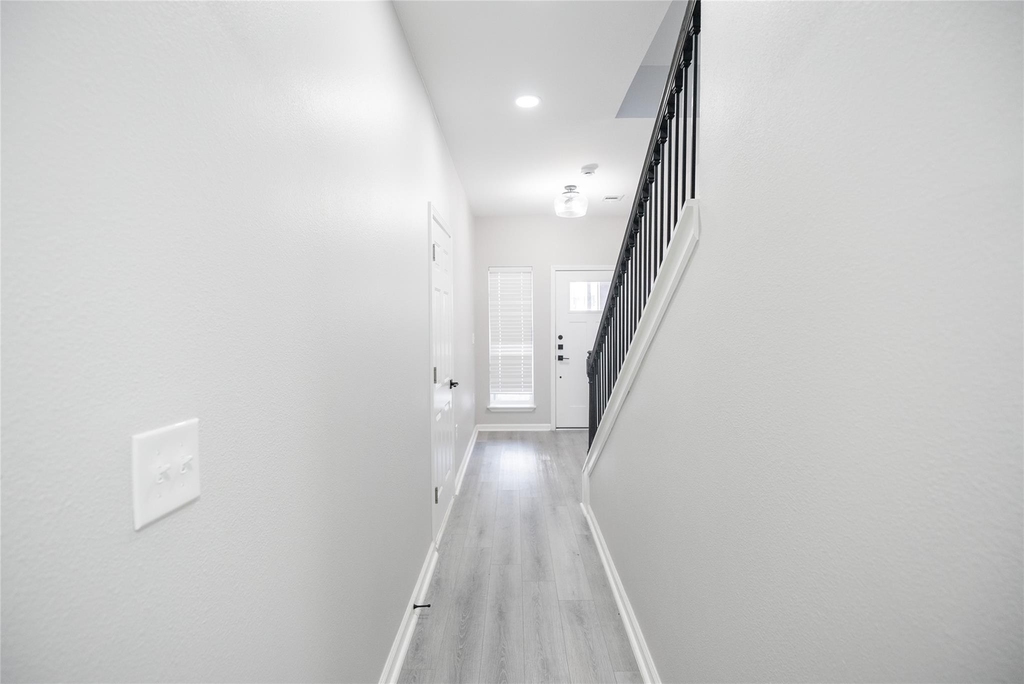 2519 Washington Street - Photo 3