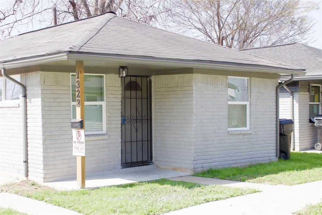 1323 E 32nd 1/2 Street - Photo 1