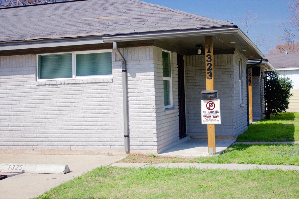 1323 E 32nd 1/2 Street - Photo 20