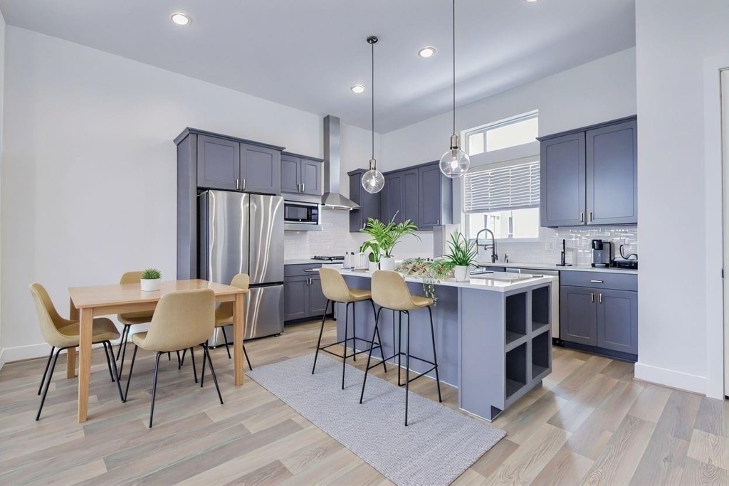 334 Eastwood Street - Photo 3