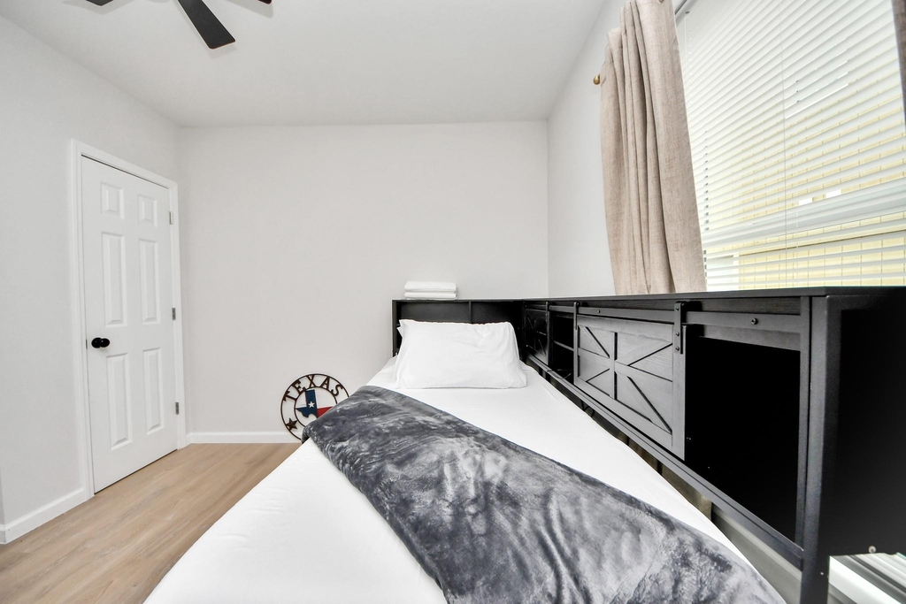 2811 Winbern Street - Photo 23
