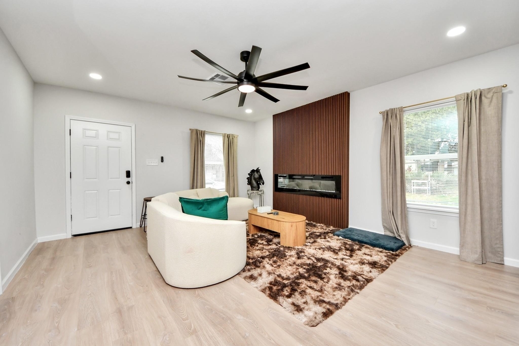 2811 Winbern Street - Photo 6