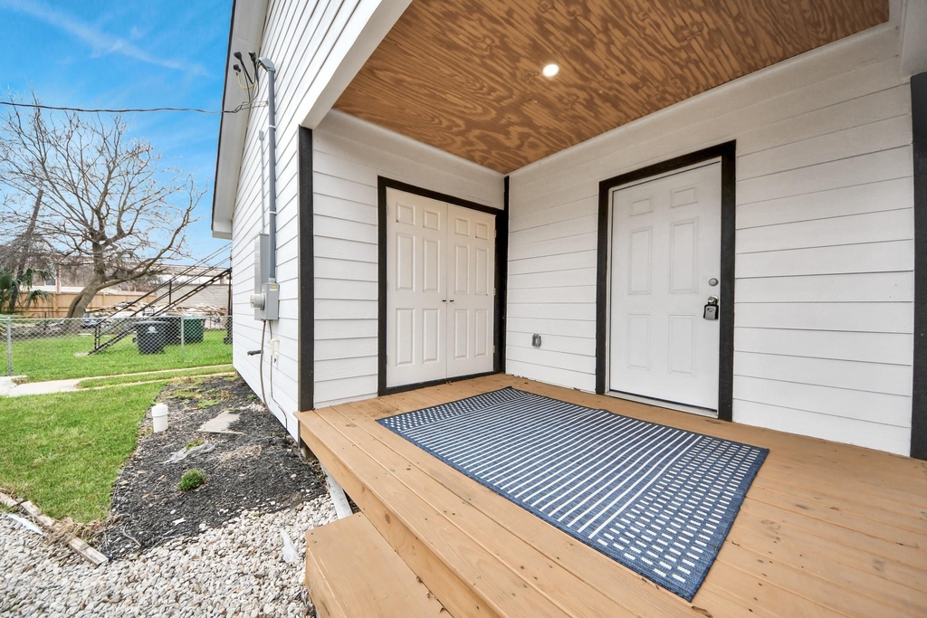 2811 Winbern Street - Photo 48