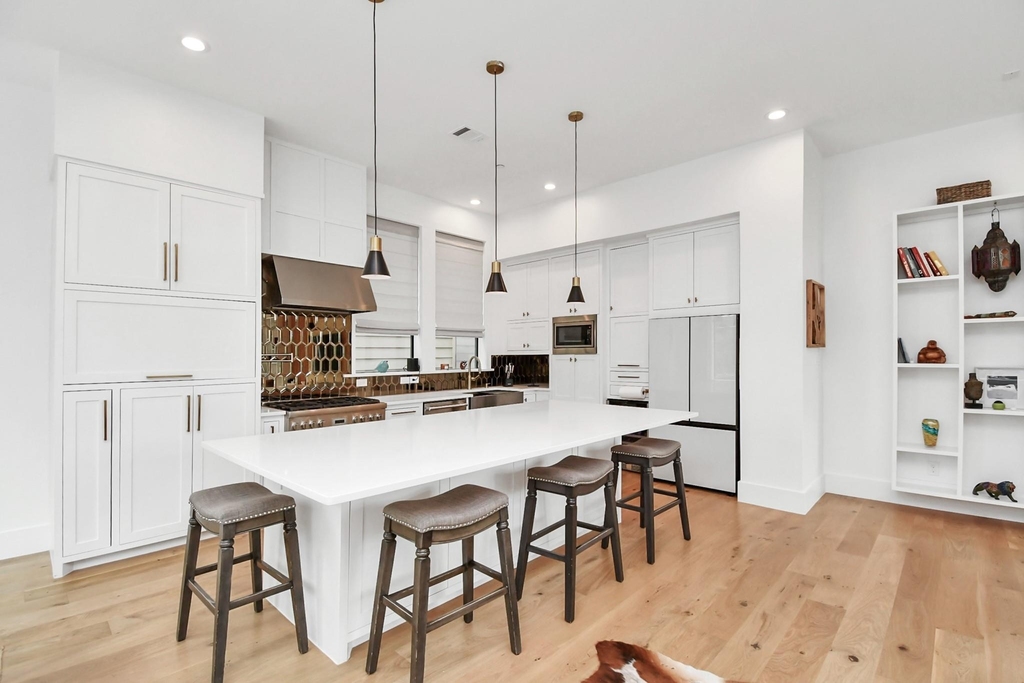 2303 Yupon Street - Photo 19