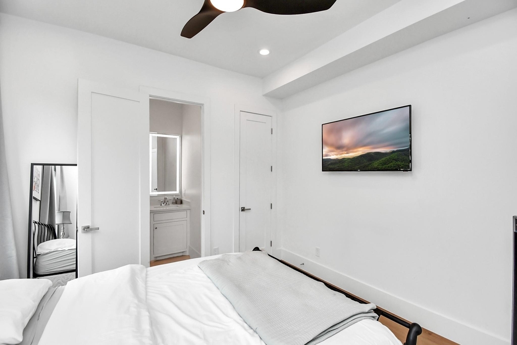 2303 Yupon Street - Photo 39