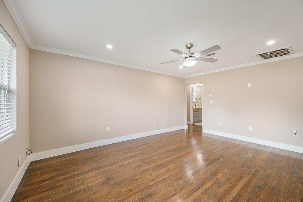 2222 Peppermill Road - Photo 14