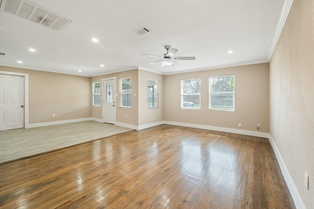 2222 Peppermill Road - Photo 16