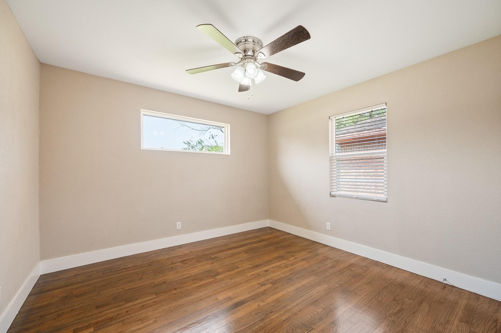 2222 Peppermill Road - Photo 24