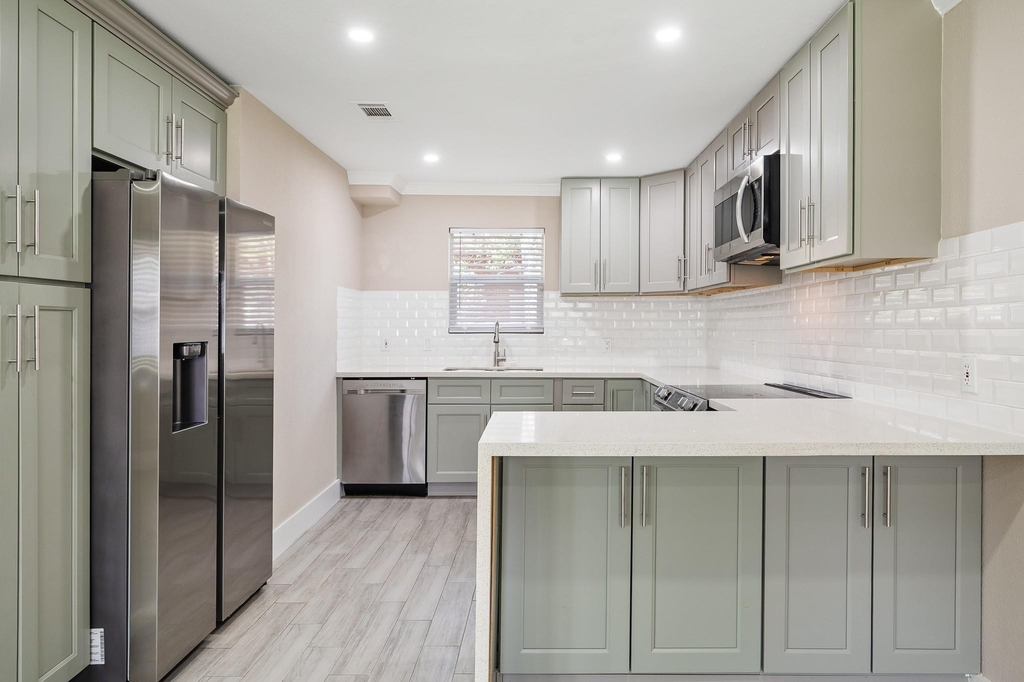 2222 Peppermill Road - Photo 8