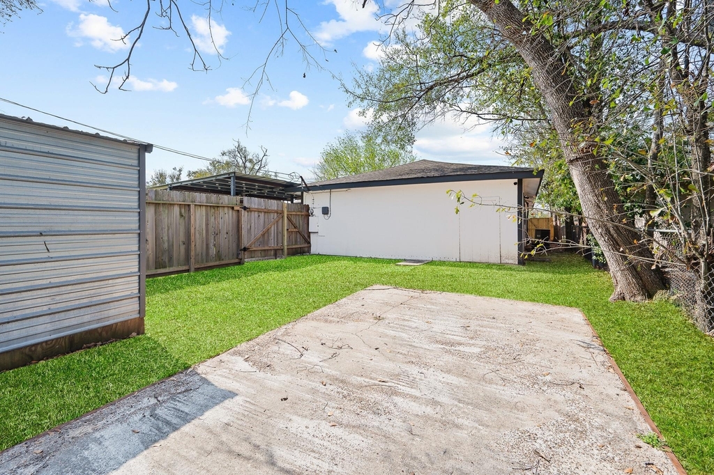 2222 Peppermill Road - Photo 37