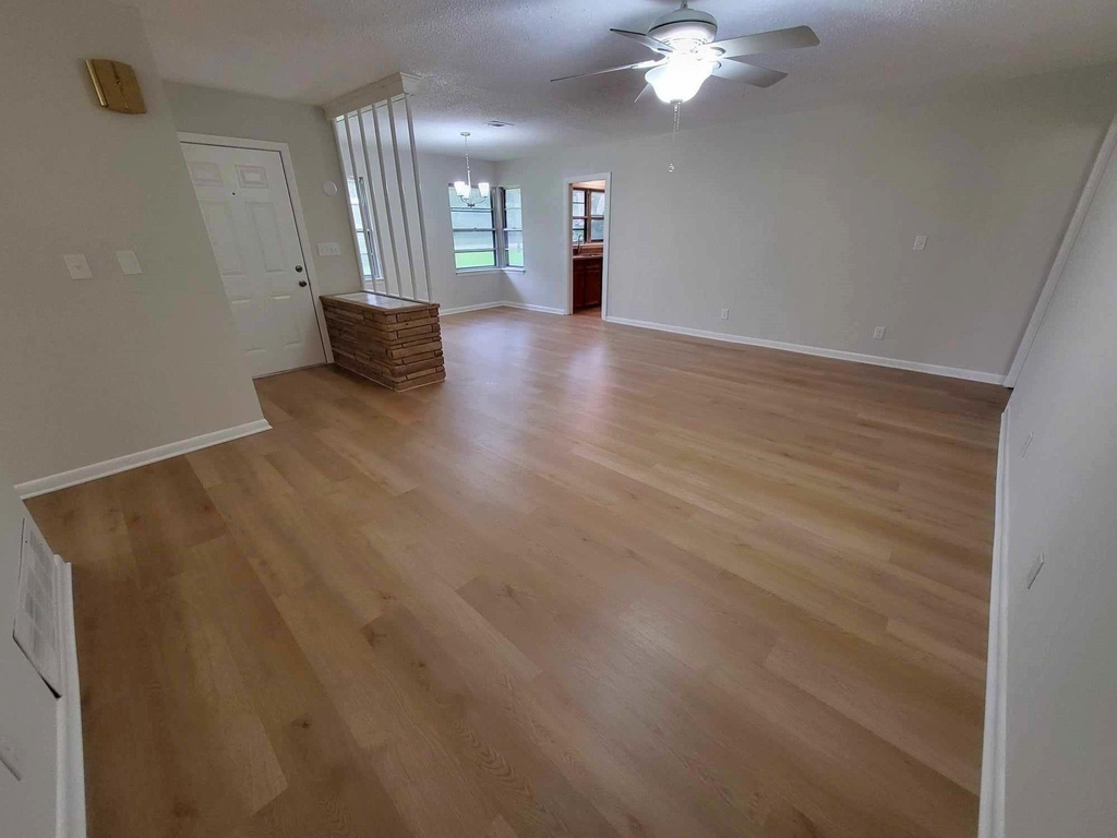 706 Maple St - Photo 4