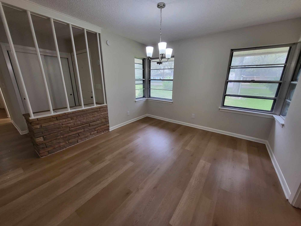 706 Maple St - Photo 7
