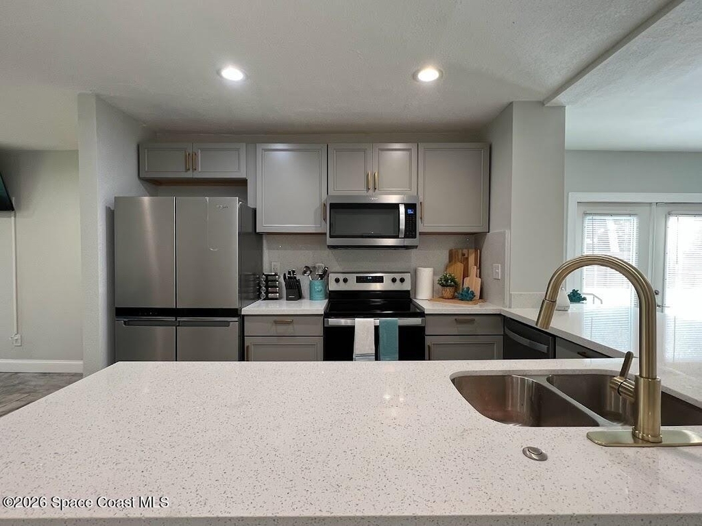 1810 Elizabeth Street - Photo 16