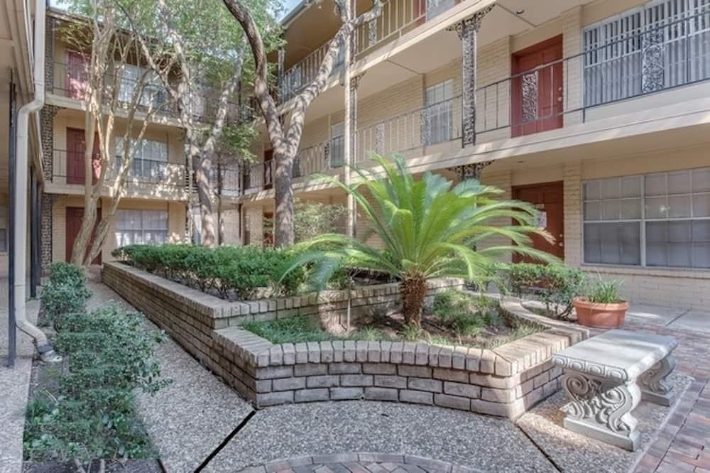 6505 Westheimer Road - Photo 4