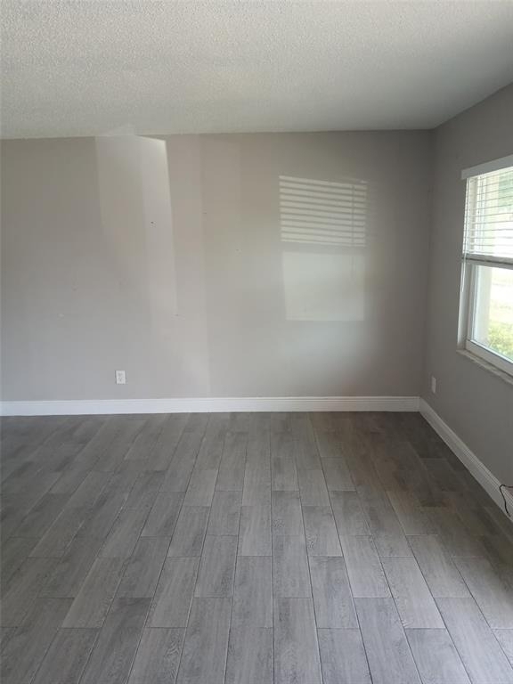 38939 North Avenue - Photo 4