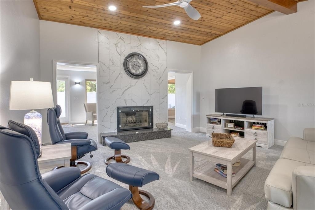 13964 106th Avenue - Photo 3