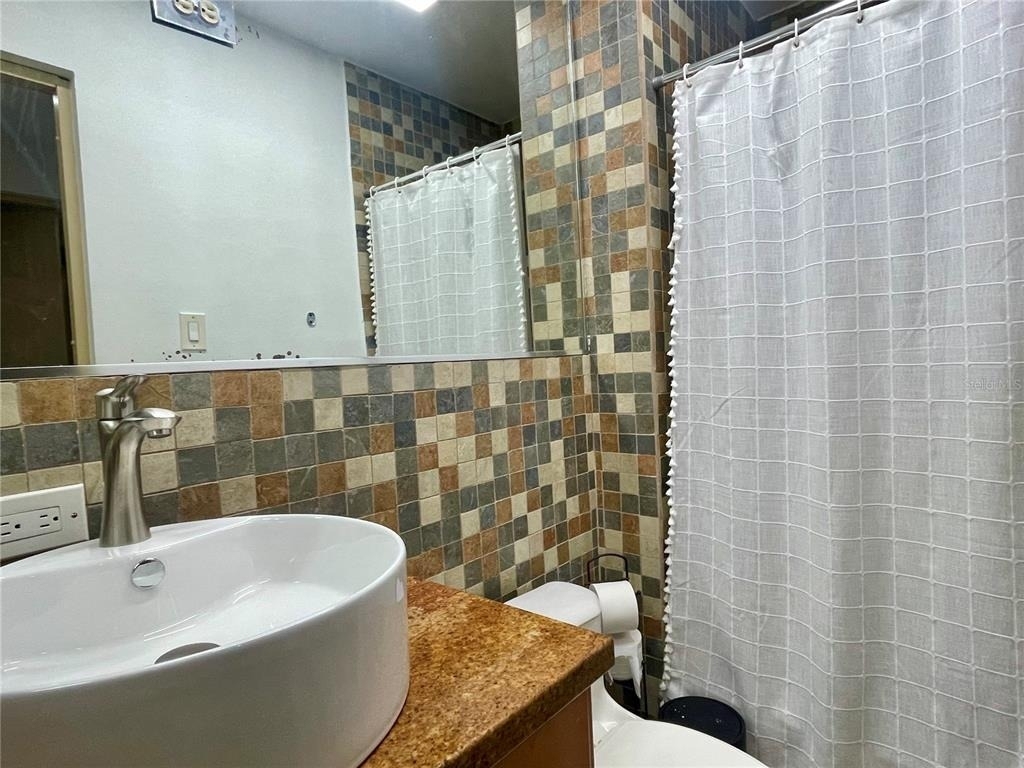Luciano 1124 Ashford Avenue - Photo 14