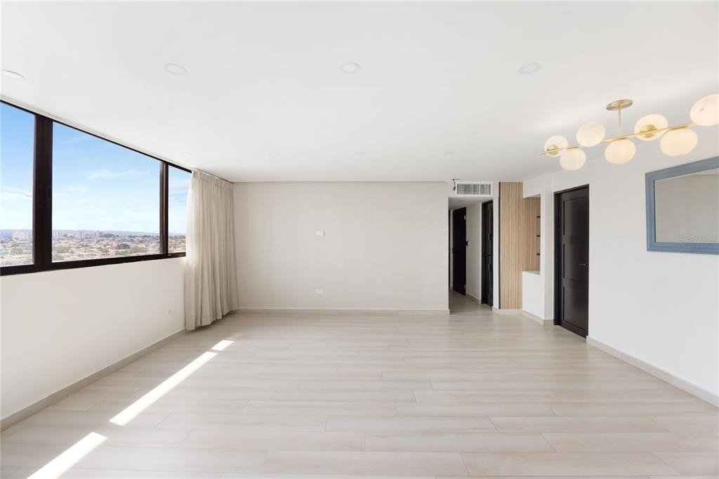 2306 Calle Laurel - Photo 2