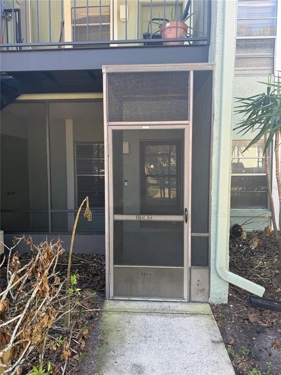 4834 S Semoran Boulevard - Photo 1