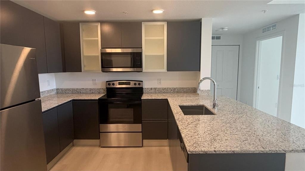 5587 Millenia Boulevard - Photo 3