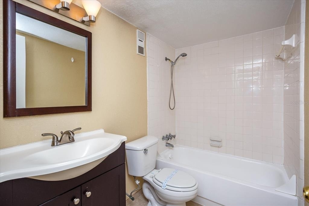 908 Lake Destiny Road - Photo 15