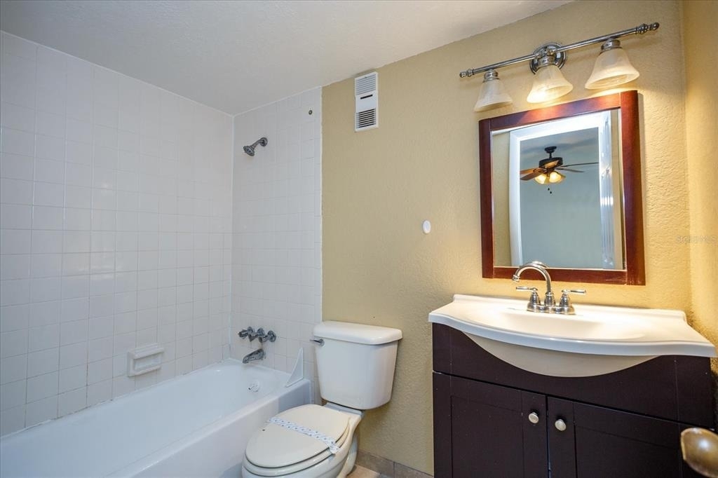 908 Lake Destiny Road - Photo 12
