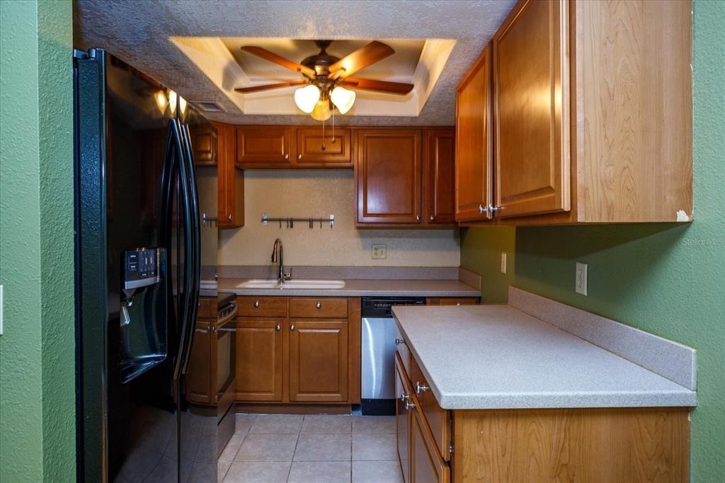 908 Lake Destiny Road - Photo 8