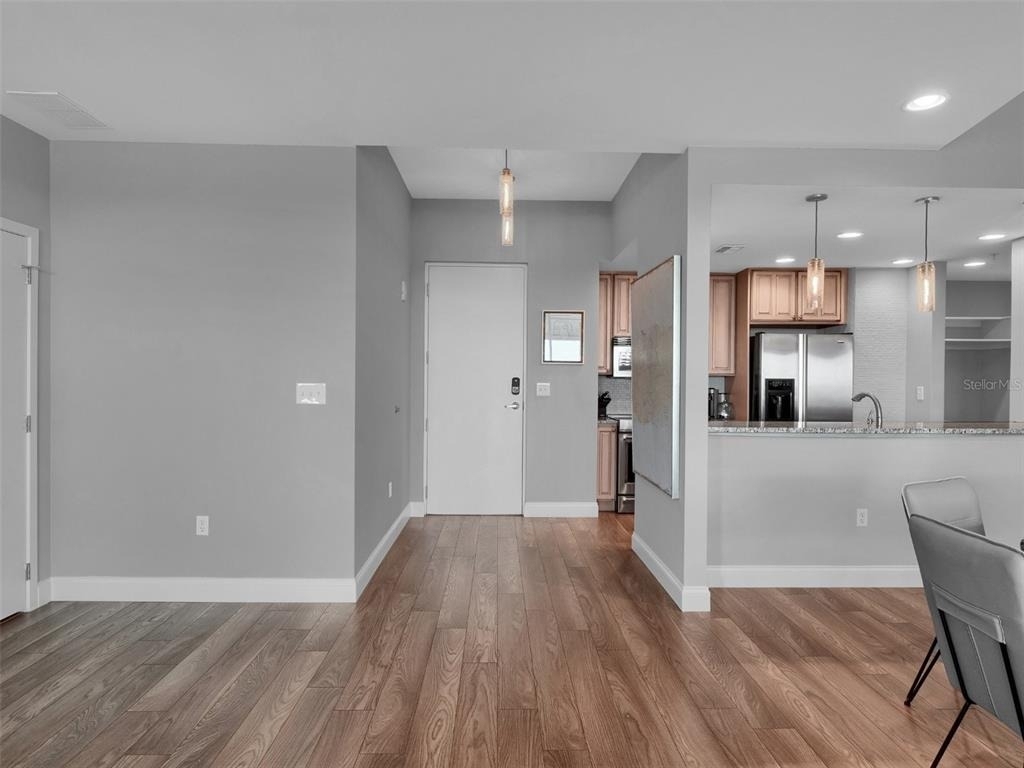 525 E Jackson Street - Photo 24