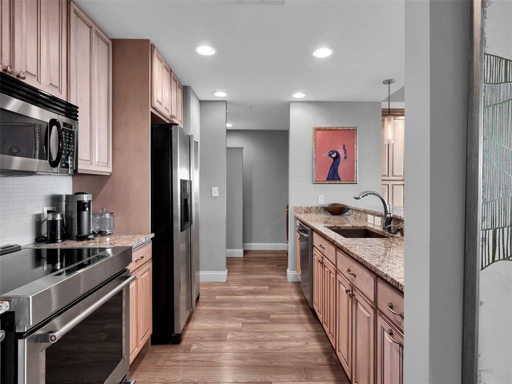 525 E Jackson Street - Photo 9