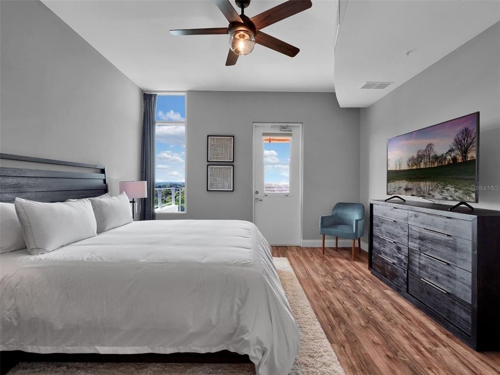 525 E Jackson Street - Photo 13