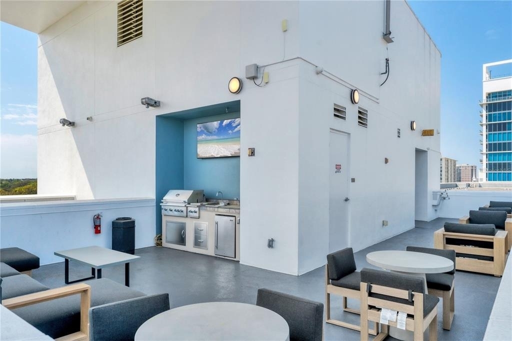 525 E Jackson Street - Photo 47