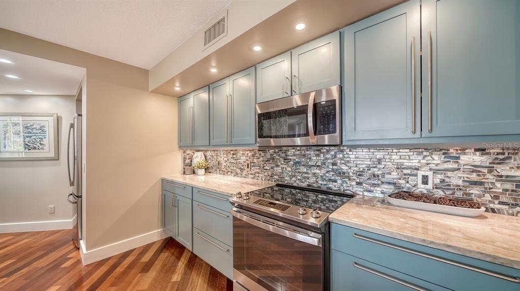 1111 N Gulfstream Avenue - Photo 8