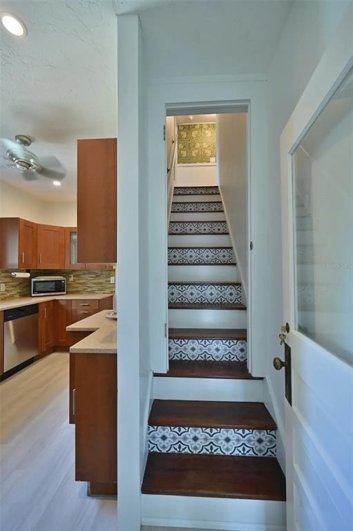 2408 Hillview Street - Photo 16