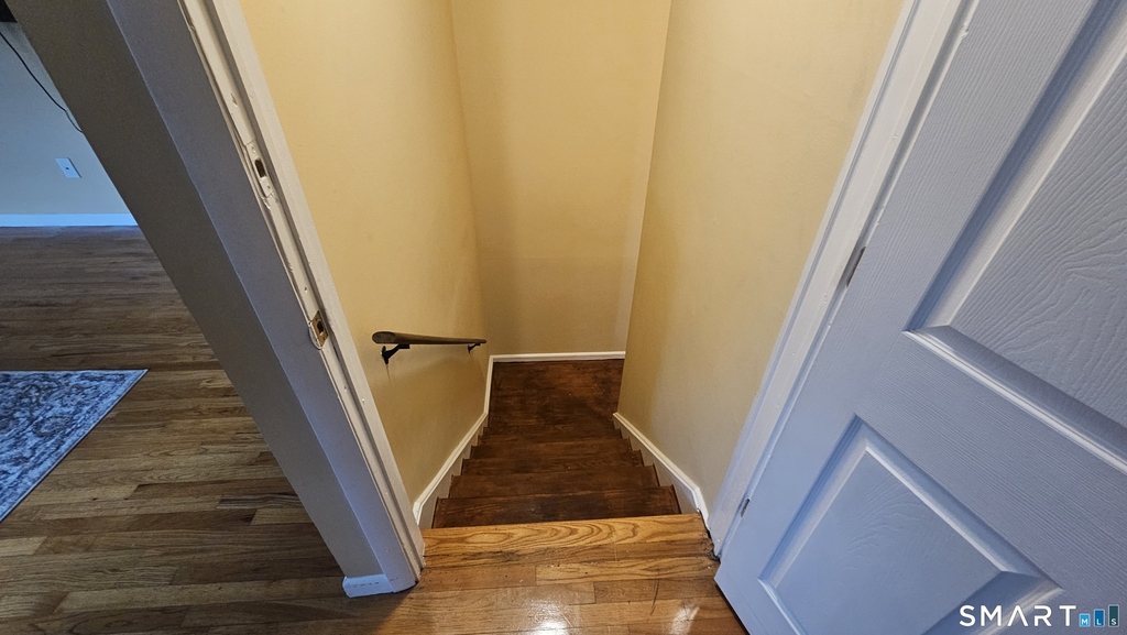 295 Bartlett Street - Photo 3