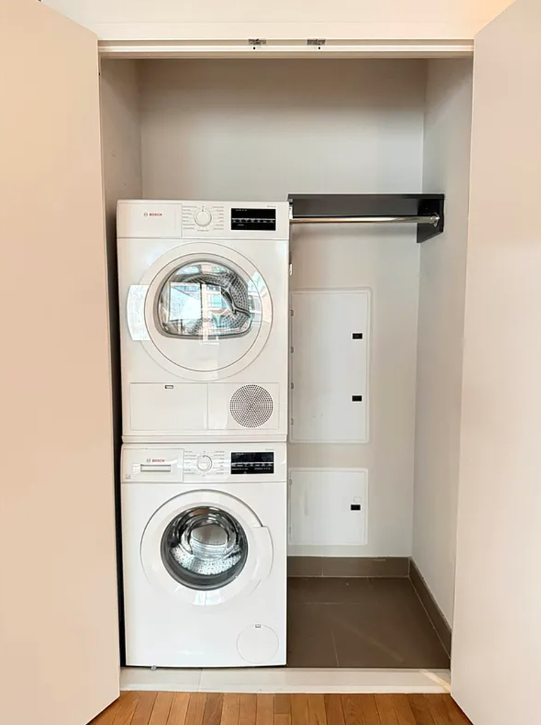 537 West 27th Street - Photo 4
