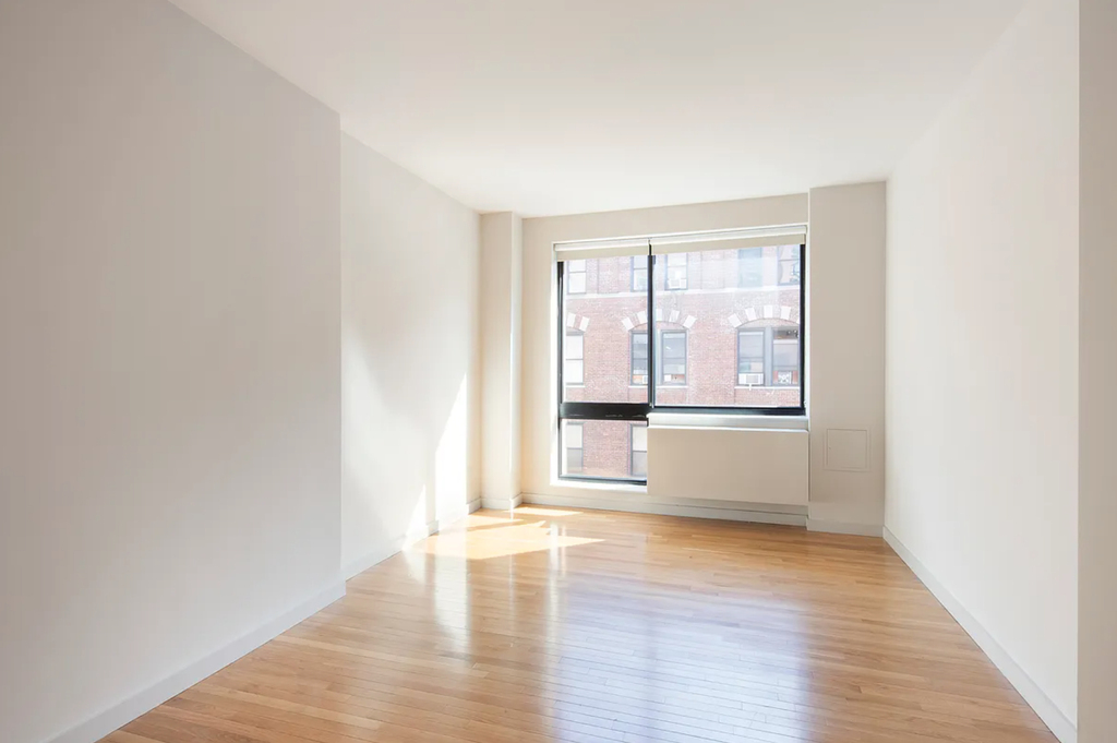 537 West 27th Street - Photo 1