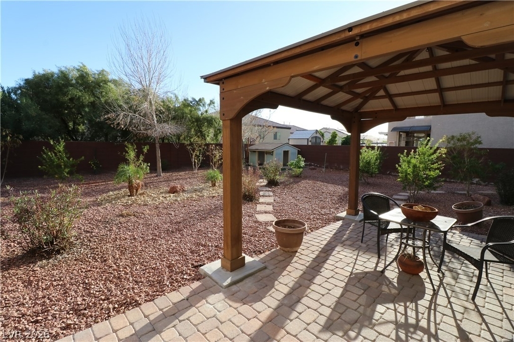 1417 Danielle Rebecca Avenue - Photo 39