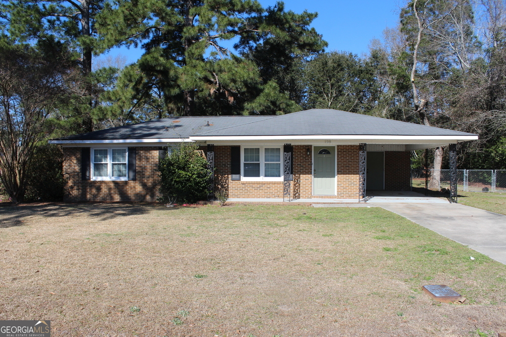128 Sandy Way - Photo 0