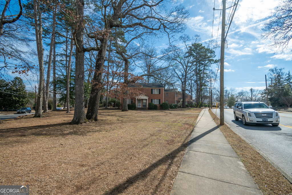 1449 Milledge Avenue - Photo 4