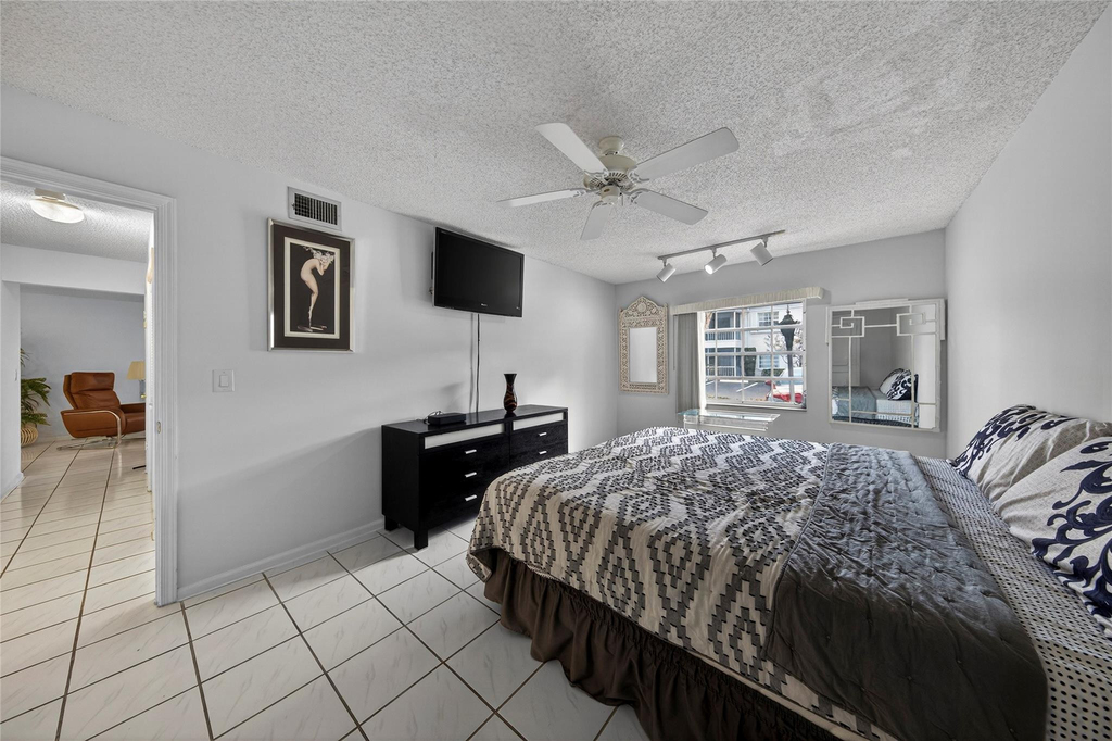 6253 Bay Club Drive - Photo 31