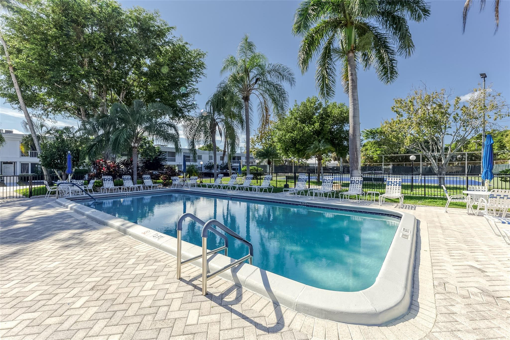 6253 Bay Club Drive - Photo 36