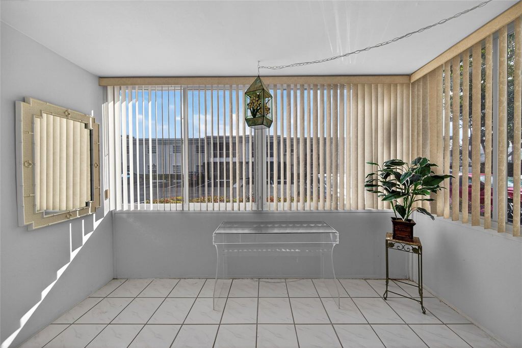 6253 Bay Club Drive - Photo 8