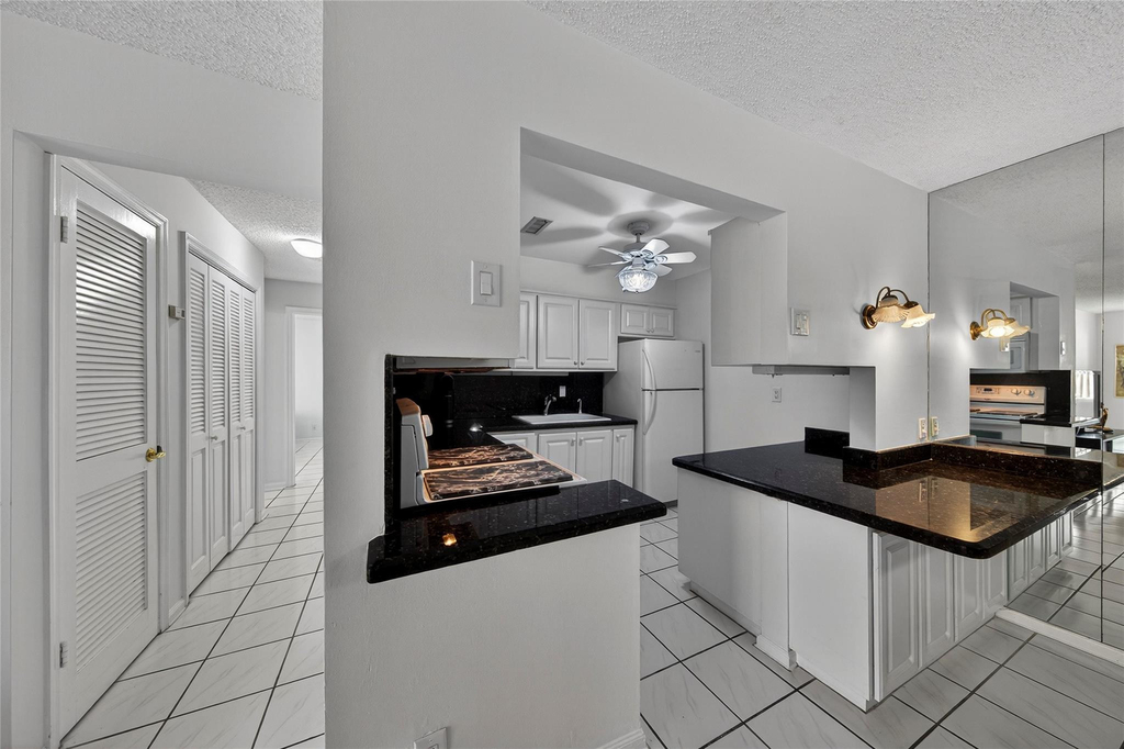 6253 Bay Club Drive - Photo 14