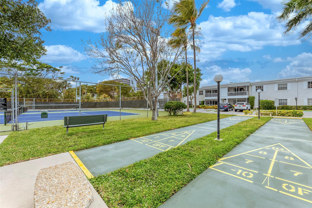 6253 Bay Club Drive - Photo 41