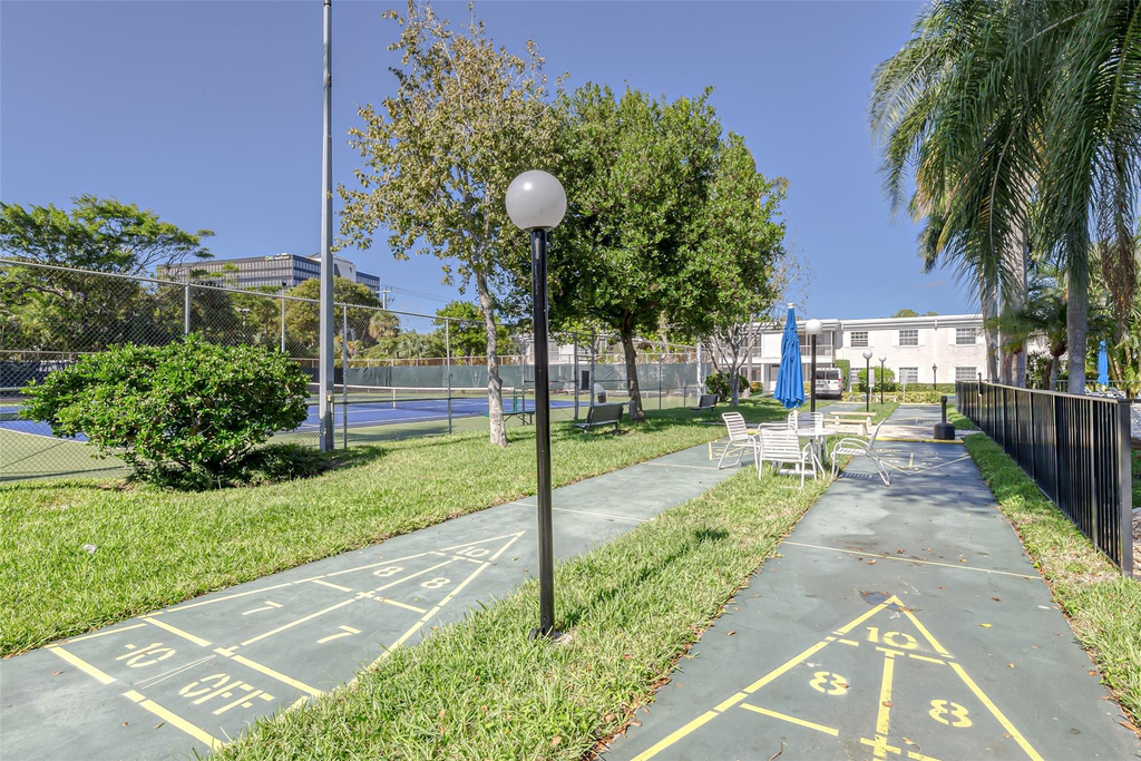 6253 Bay Club Drive - Photo 42