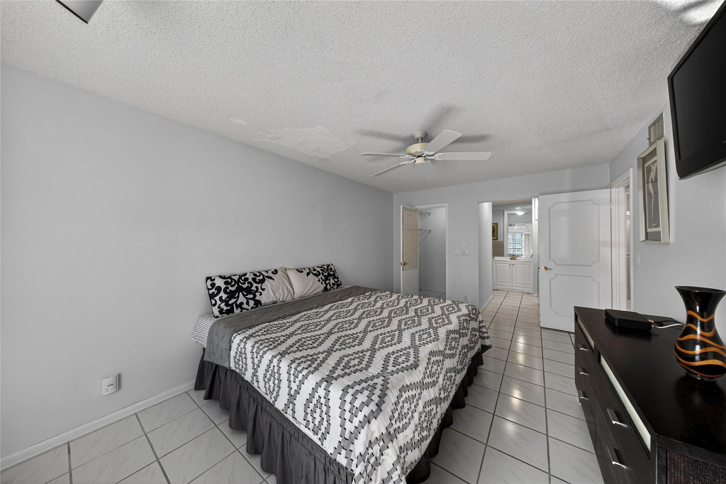 6253 Bay Club Drive - Photo 23