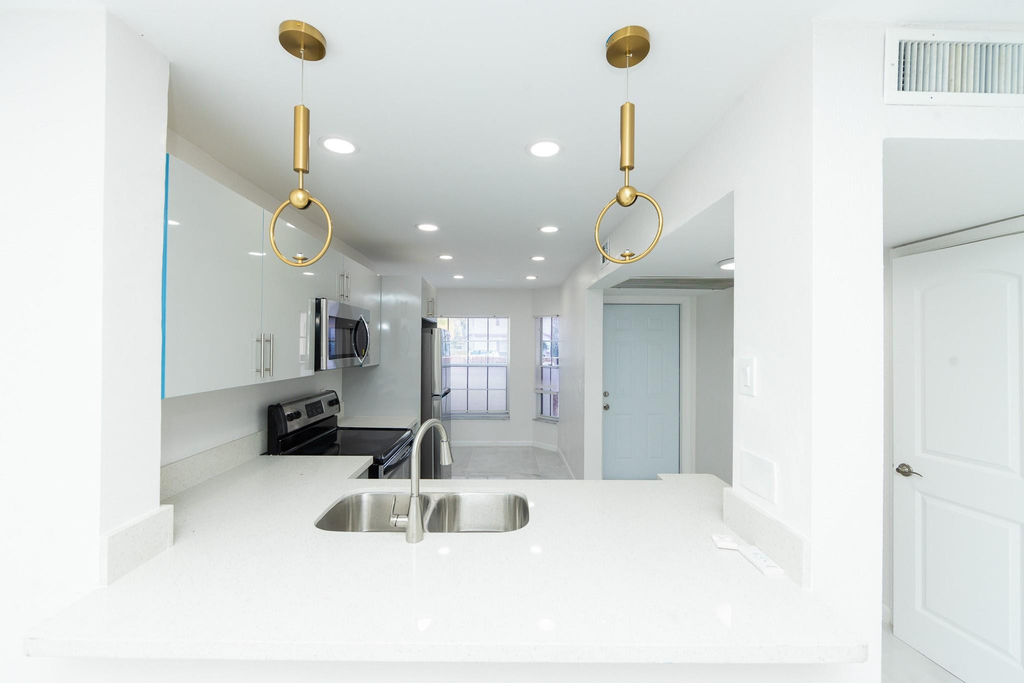 8939 Nw 23rd Street - Photo 9
