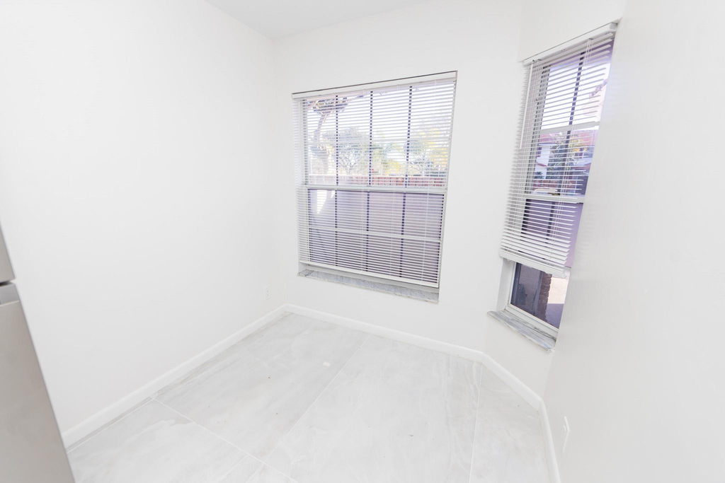 8939 Nw 23rd Street - Photo 30